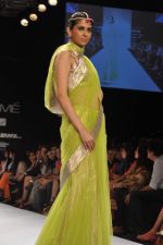 Model walk the ramp for nandita thirani and payal singhal show at Lakme Fashion Week Day 1 on 3rd Aug 2012 (52).JPG